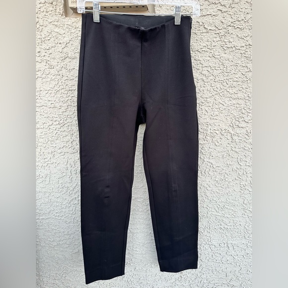 Quince Ultra Stretch Ponte Pintuck Black Ankle Pants, Size M, Pristine - Picture 12 of 14